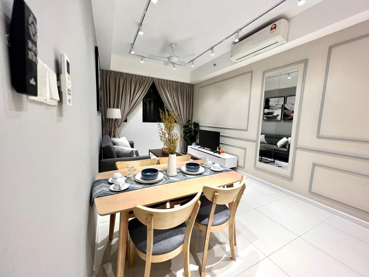 Chambers Couple Studio Klcc Κουάλα Λουμπούρ Δωμάτιο φωτογραφία